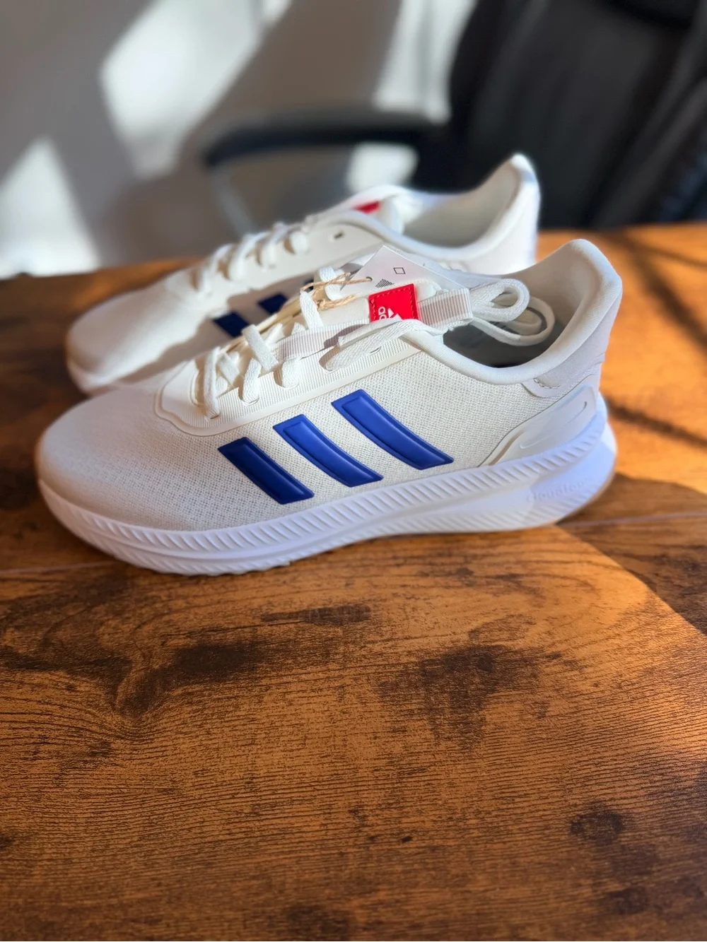 Adidas White & Blue Running Shoes 9M/10W